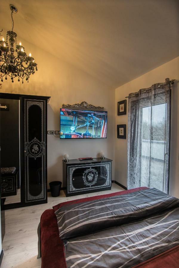 Bodensee-Fewo Modernes & Top-Ausgestattetes Appartement Incl Netflix, Fahrradgarage อูลดิงเงน มึลโฮเฟิน ภายนอก รูปภาพ