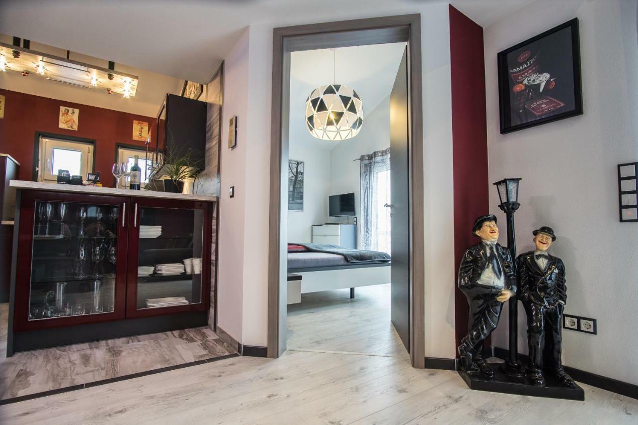 Bodensee-Fewo Modernes & Top-Ausgestattetes Appartement Incl Netflix, Fahrradgarage อูลดิงเงน มึลโฮเฟิน ภายนอก รูปภาพ