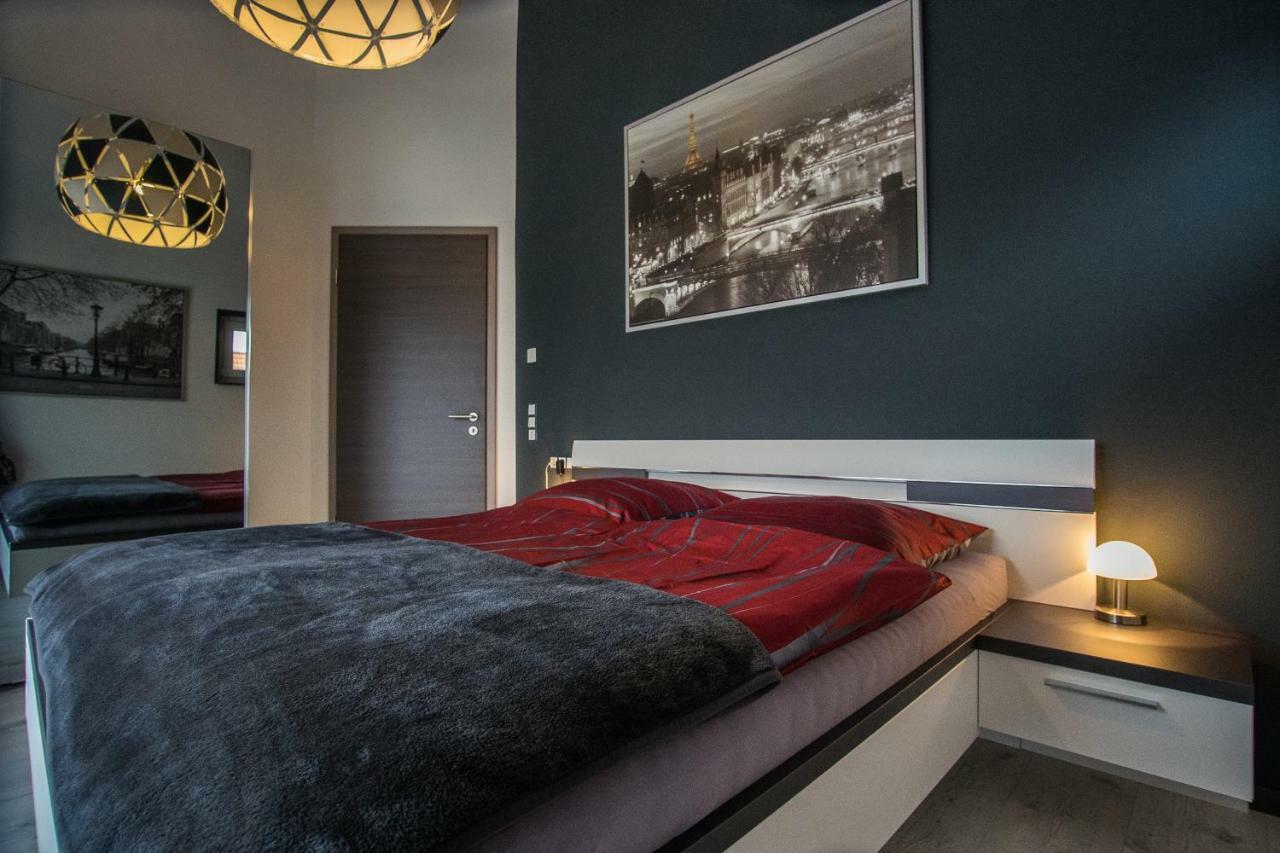Bodensee-Fewo Modernes & Top-Ausgestattetes Appartement Incl Netflix, Fahrradgarage อูลดิงเงน มึลโฮเฟิน ภายนอก รูปภาพ