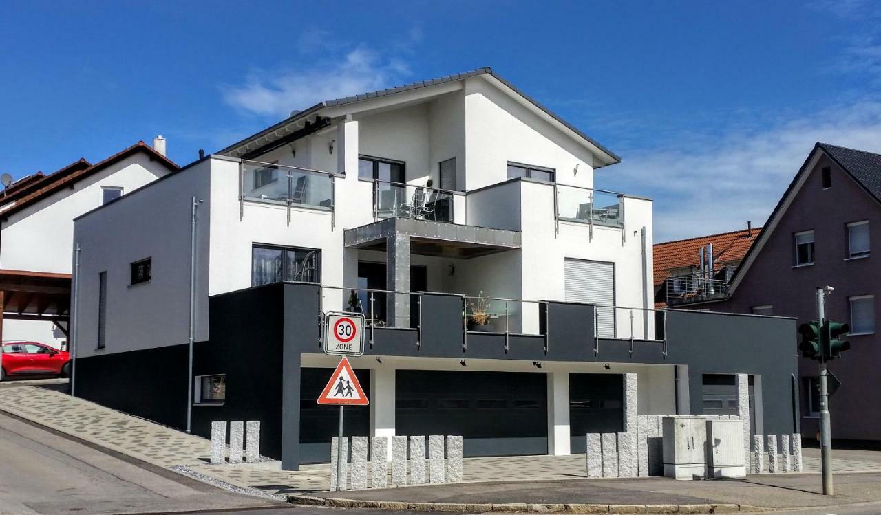 Bodensee-Fewo Modernes & Top-Ausgestattetes Appartement Incl Netflix, Fahrradgarage อูลดิงเงน มึลโฮเฟิน ภายนอก รูปภาพ